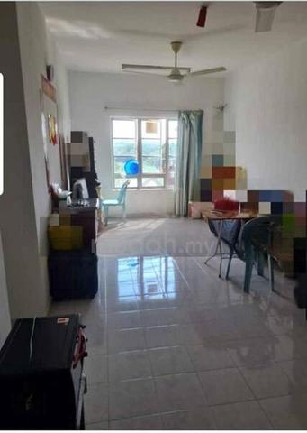 Idaman Senibong Apartment 5
