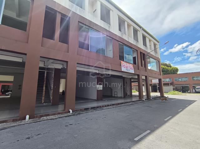 3 units of 3 Storey Adjoining Shoplots Selling Below Market Value 1