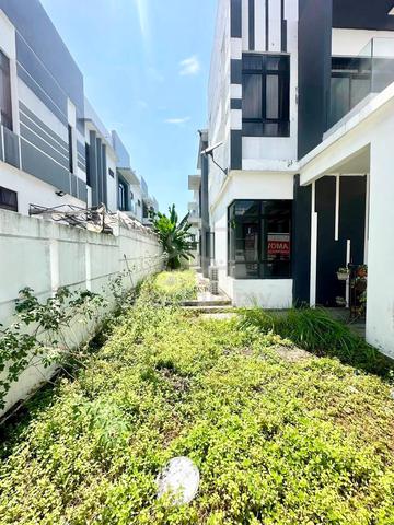 Partially Furnished 2 Storey Cluster Garden Villas Taman Bukit Indah 1
