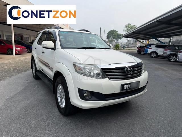 2012 Toyota FORTUNER Diesel G 2.5 (A) FACELIFT - 1
