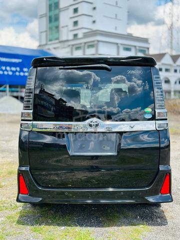 2020 Toyota VOXY 2.0 KIRAMEKI 2(A) ROOFTOP MONITOR - 4