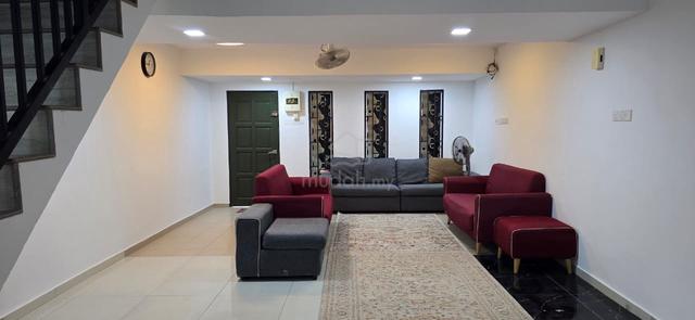 Freehold Fully Extended 2sty House Taming Jaya Balakong Seri Kembangan 1