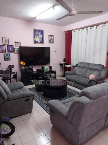 Double Storey Terrace House @ Taman Bukit Kempas, Full Loan Unit 1