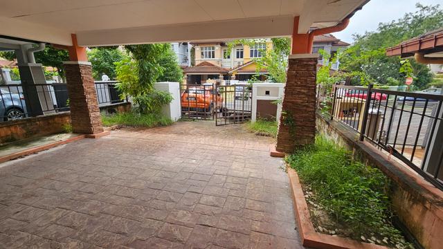 Bukit Jelutong Birai Residence Basic SuperLink on the Hill For Sale 1