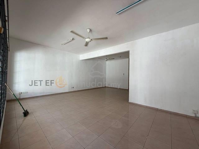 Bukit Tinggi 2 Klang 2.5 Storey House 5R5B Gated Guarded for Rent 1