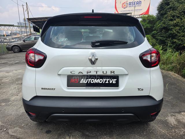 19/20 Renault CAPTUR 1.2 TCe (A) - Nissan Service - 4