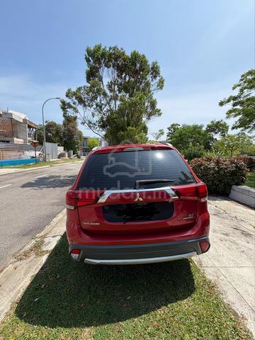 2016 Mitsubishi OUTLANDER 2.4 (A) - 4