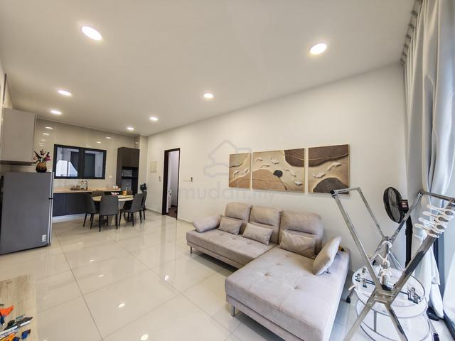 Paragon Residences @ Straits View 1