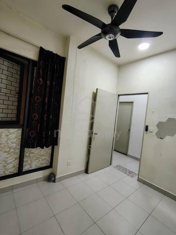 Room for rent 1