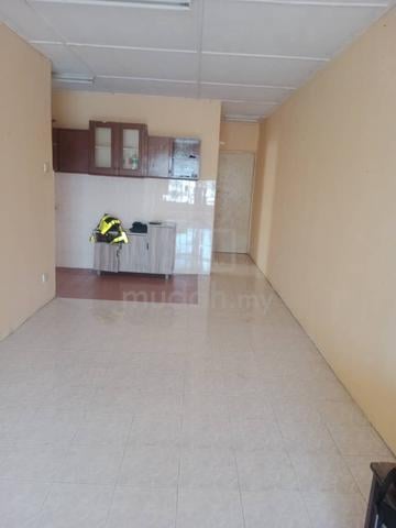 Dahlia Apartment (Taman Bunga Raya) 1