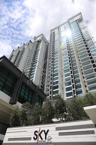 Bukit Indah Sky Loft Premium Apartment Full Furnished / 15 min to CIQ