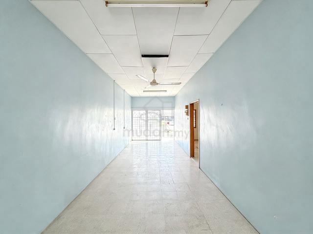 AMANJAYA ZON ANGGERIK -SINGLE STOREY TERRACE house FOR SALE 1