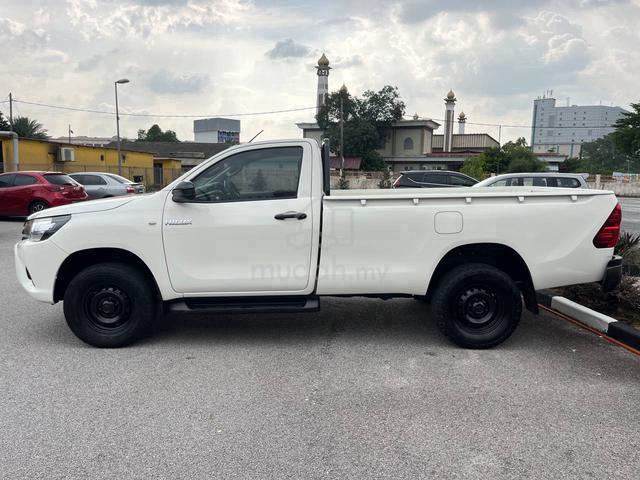 2017 Toyota HILUX SINGLE CAB 2.4 (M) - 5