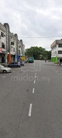 Taman Putri Kulai 3 Storey Shoplot For Sales 1