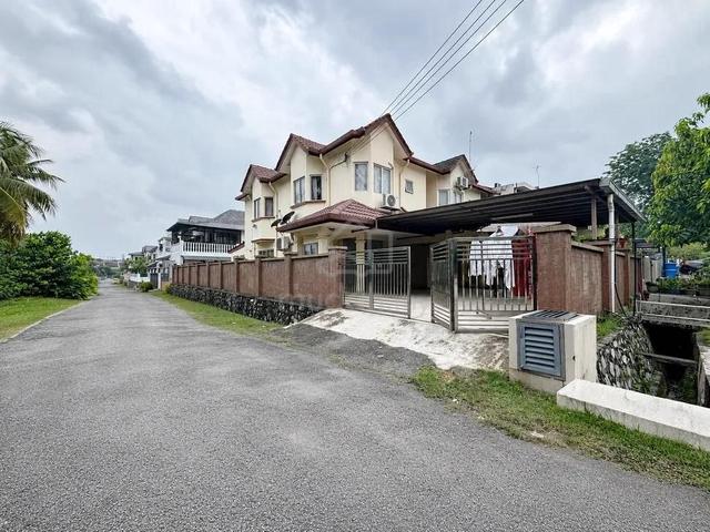 EXTRA LAND 10FT⭐ ENDLOT Double Storey Terrace Seksyen 8 Shah Alam 1