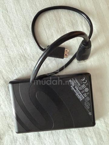 Seagate 1TB Portable External Hard Drive - photo 2 of 3