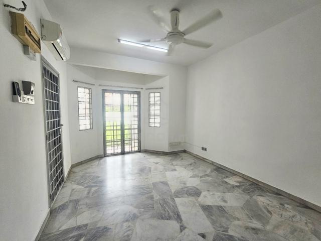 [KITCHEN TABLE TOP + 4 AIRCONDS + NICE LAYOUT] USJ 11, Subang Jaya 1