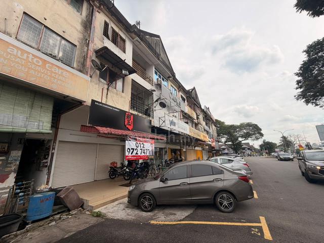 Kepong indah perdana shoplot, face mainroad, more parking, ready move 1