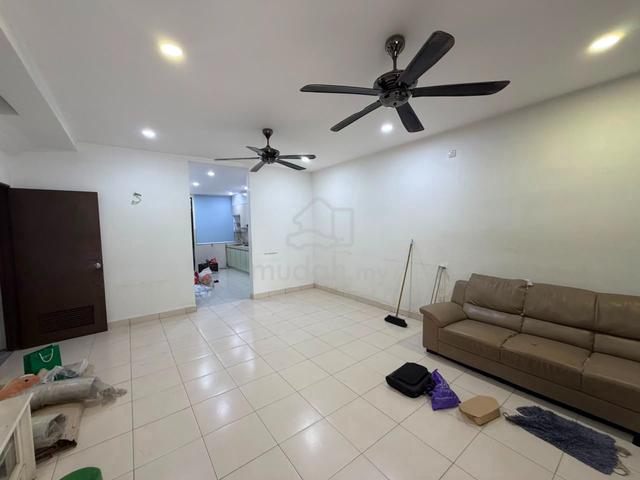 Bandar Tiram Double Storey Terrace House*FULLY Renovated* 1