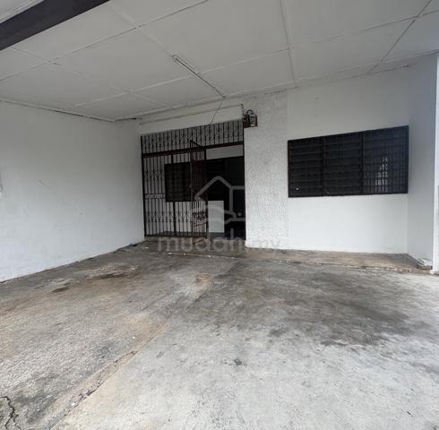 Single Storey Endlot House Taman Sri Serdang near UPM Oposi Tasik 1