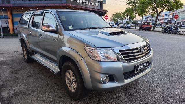 2014 ✅ Toyota Hilux 2.5 G - 1