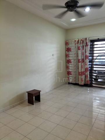 Single-Storey Terrace House ~ FOR RENT ~ 1