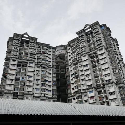Menara Alpha 1