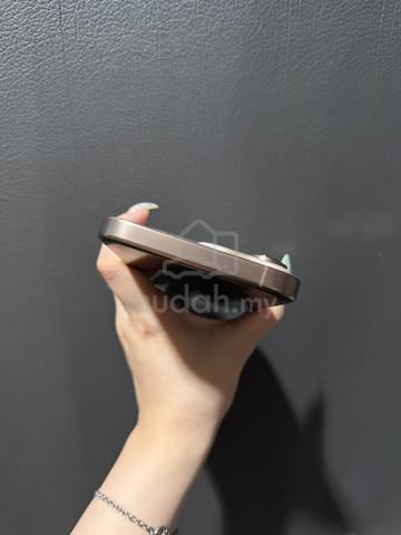 Carousel Image