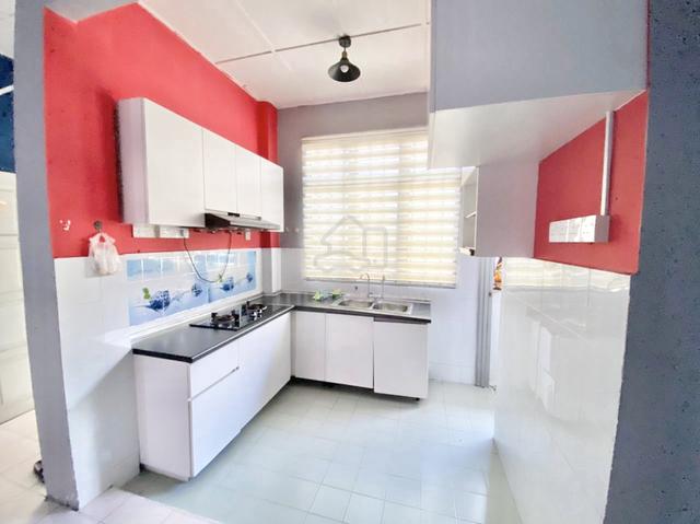 Dahlia Court Apartment (Salak Tinggi) 1