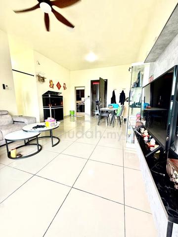 D'Summit Residences 1