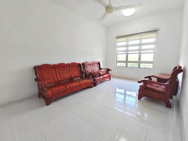 Idaman Senibong Apartment 1