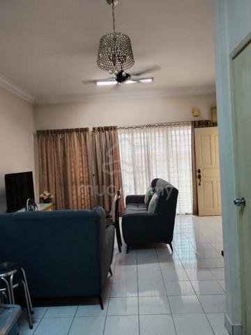 Double storey terrace, Puchong.Short drive to LRT 1