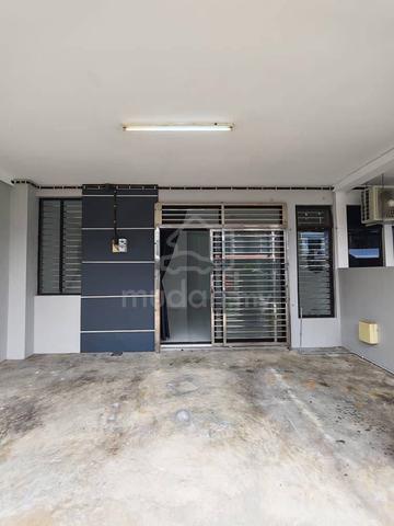 Bukit Indah/Double Storey/3b2b/1800sqft/ 1