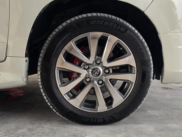 2013 Toyota LANDCRUISER 4.6 ZX # Price Negotiable - 4