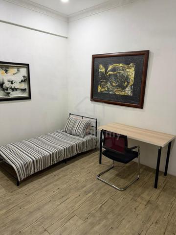 Medium Room 1
