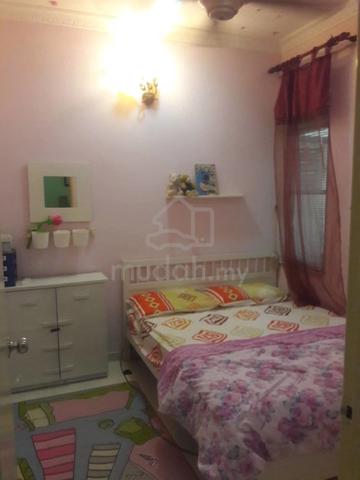 Alpine Village Apartment 5
