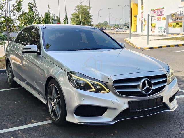 Mercedes Benz E250 2.0 AMG ✅SUNROOF✅POWER BOOT✅360 - 3