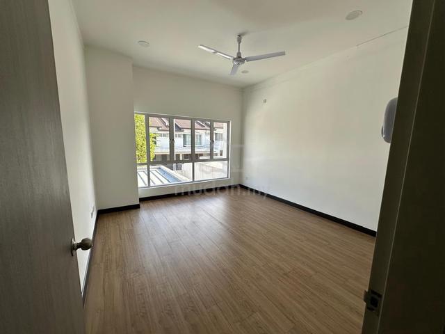 Double Storey Intermediate Lot @ Taman Mekar, Ainsdale Seremban 1