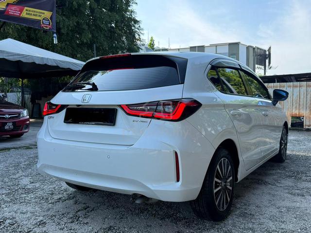 2022 Honda CITY 1.5 E HATCHBACK (A) ORI LOW 50K ML - 5