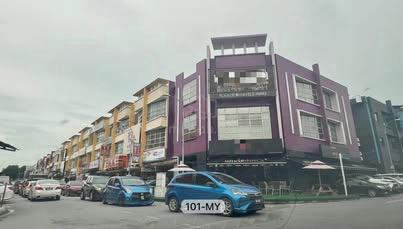 Hot & Crowd Area🔥Ground Floor Shop Lot!Bayu Tinggi Klang For Rent 1