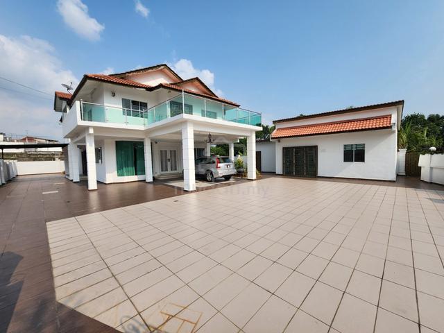 Taman Bukit Kempas 2 Storey Bungalow Corner lot 6999sf 1