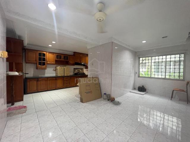 70% MAJORITY CHINESE FULLY RENOVATED Taman Sentosa NR Bandar Putera 3