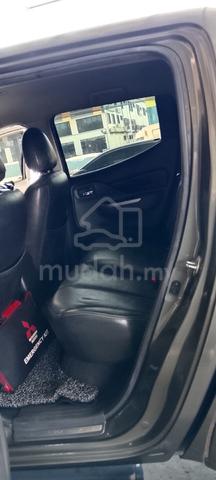 2017 Mitsubishi TRITON 2.4 VGT ADVENTURE MY2016 - 2