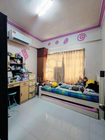 Sri Kenari Apartment 4