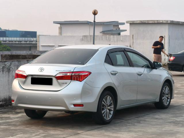2015 Toyota Corolla Altis 1.8 G (A) 1 Uncle Owner  - 4