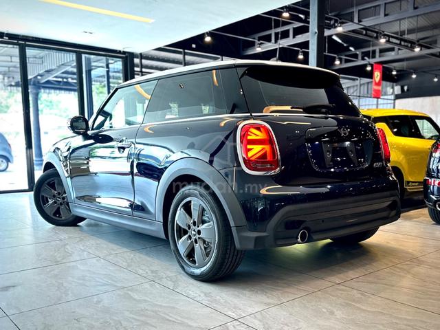 UNREG 2022 Mini COOPER 1.5 FACELIFT 3 Doors - 2