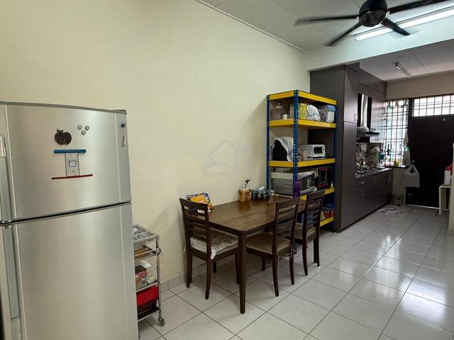 Kulai ioi bandar putra house for rent/jalan merbau 4