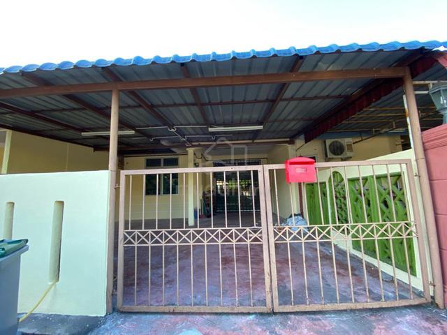 Rumah Sewa Nilai 1