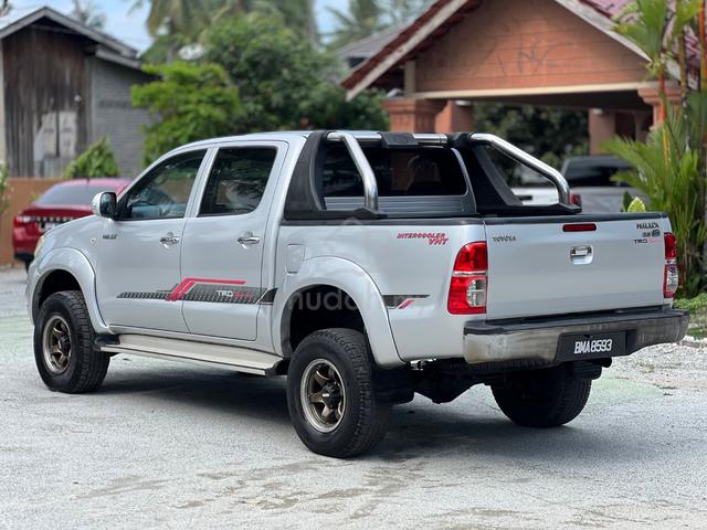 2010 Toyota HILUX 2.5 G FACELIFT DOUBLE CAB (A) - 4