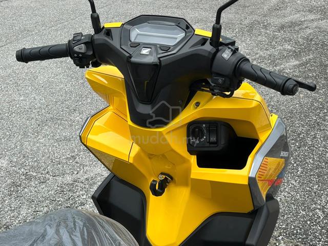 2025 HONDA VARIO 160 VARIO160 1Owner LIKE NEW 10K - photo 11 of 19